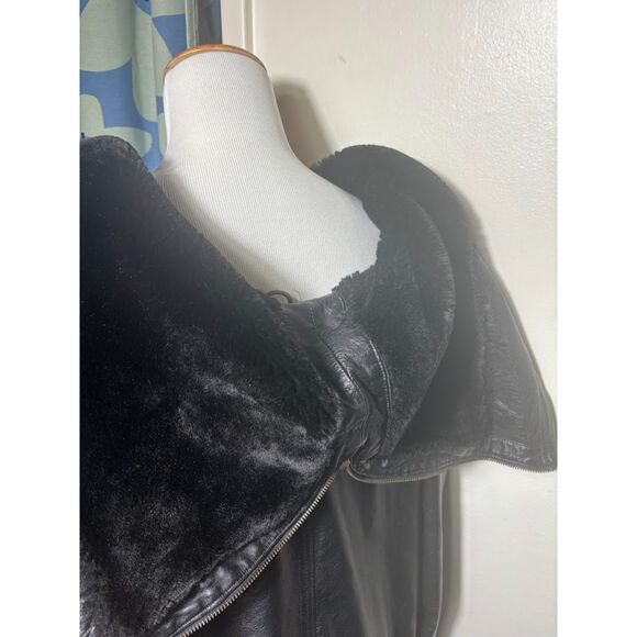 Venezia Leathers Coat Trench VTG Hooded Jacket Size 22/24 Faux Fur Goth Chic - Picture 5 of 6